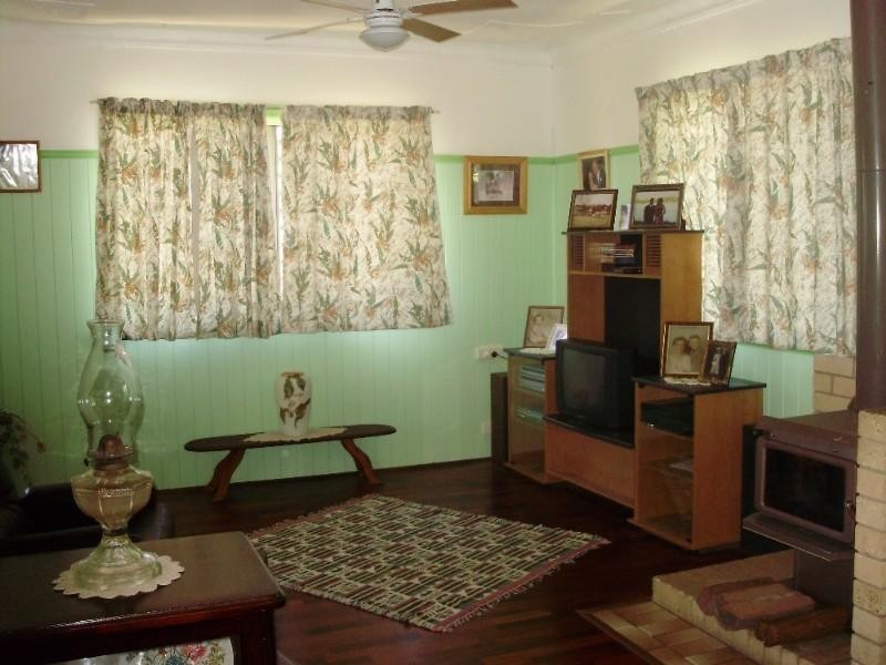 18 Carinya Street, Kingaroy QLD 4610