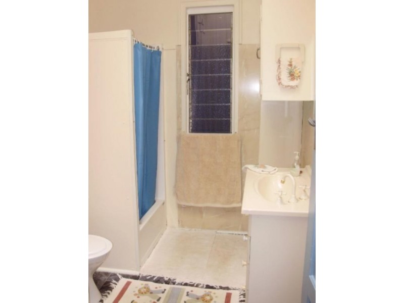 18 Carinya Street, Kingaroy QLD 4610