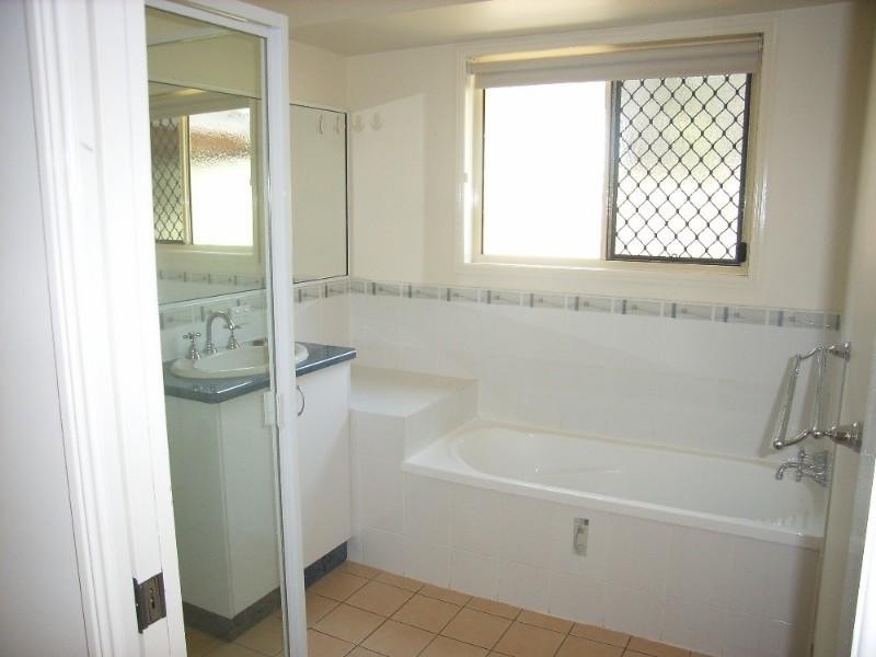 Wattle Camp QLD 4615