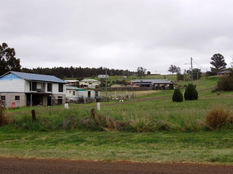 24 Phillips Street, Tingoora QLD 4608