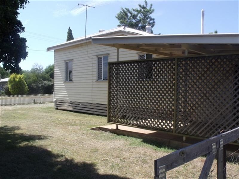 28 William Street, Kingaroy QLD 4610