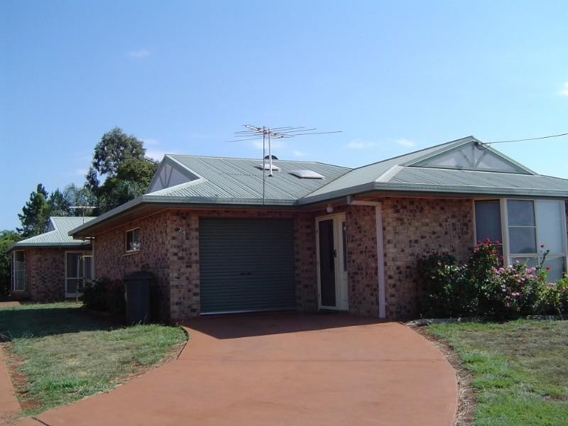 1/25 Windsor Circle, Kingaroy QLD 4610