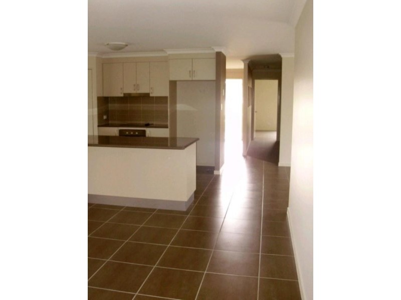 5 Allan Place, Kingaroy QLD 4610