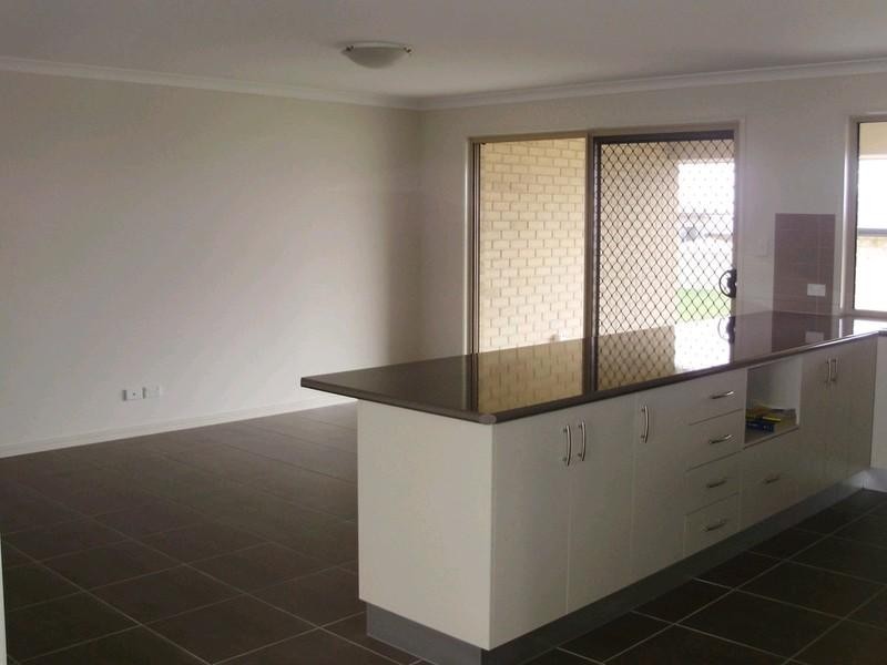 5 Allan Place, Kingaroy QLD 4610