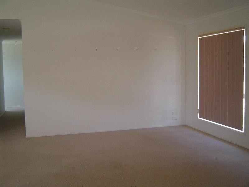 10 Banksia Drive, Kingaroy QLD 4610