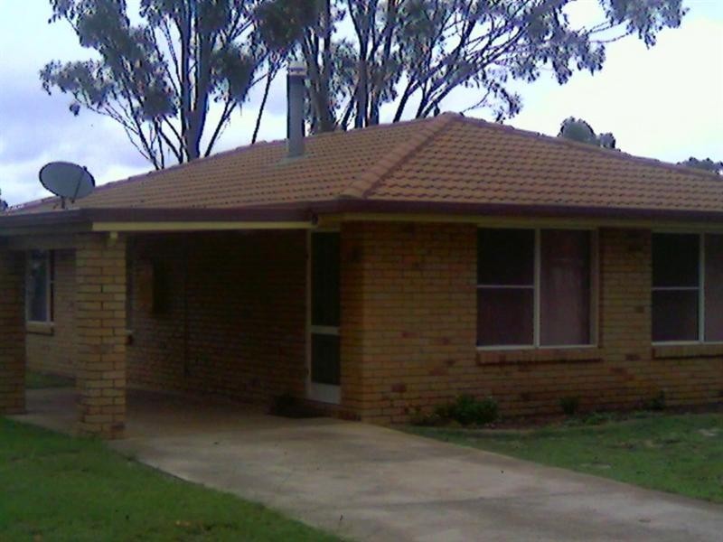 9 Agnes Street, Kingaroy QLD 4610
