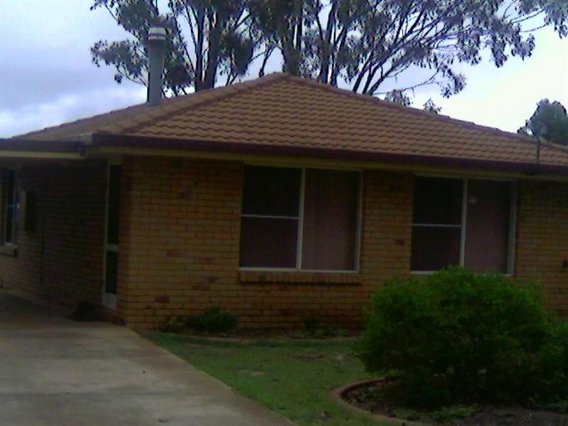 9 Agnes Street, Kingaroy QLD 4610