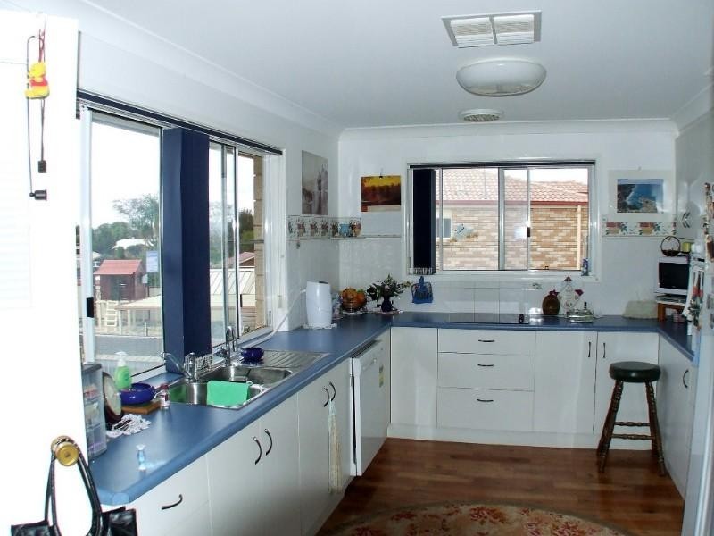 39 Windsor Circle, Kingaroy QLD 4610