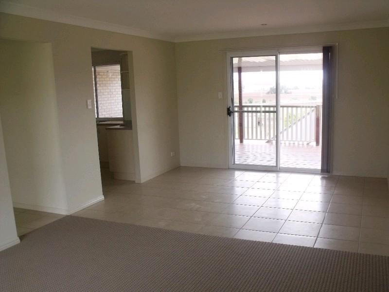 30 Banksia Drive, Kingaroy QLD 4610