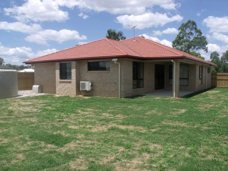 12 Parkside Drive, Kingaroy QLD 4610