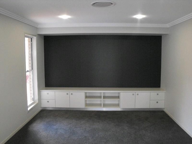 10 Allan Place, Kingaroy QLD 4610