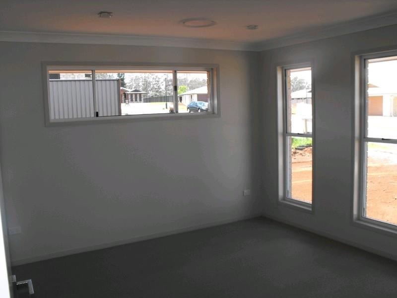 10 Allan Place, Kingaroy QLD 4610