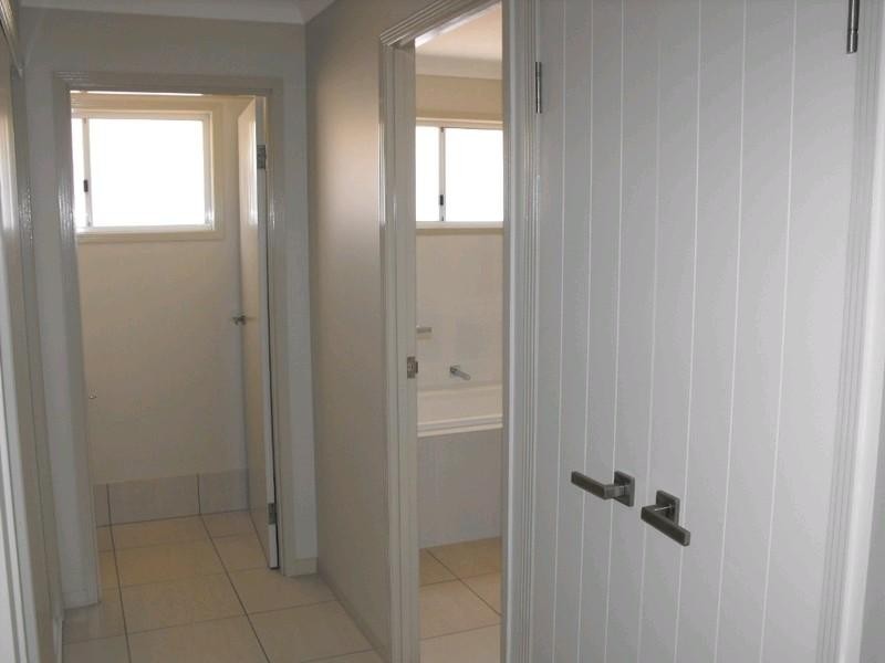 10 Allan Place, Kingaroy QLD 4610