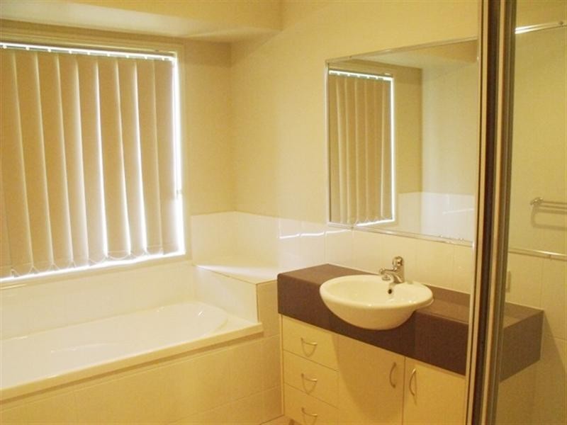 32 Banksia Street, Kingaroy QLD 4610