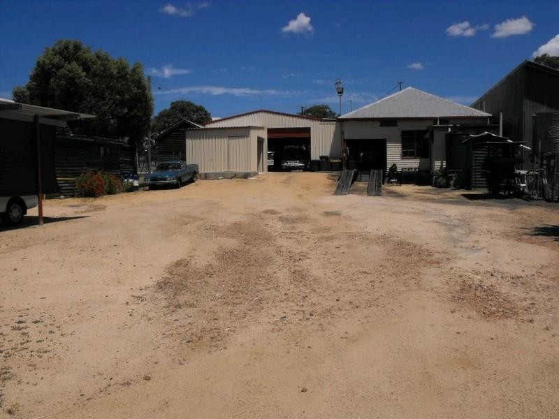 73 Halyard Court, Wondai QLD 4606