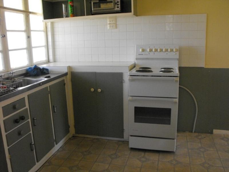 37 MCCLYMONT Road, Wattle Camp QLD 4615