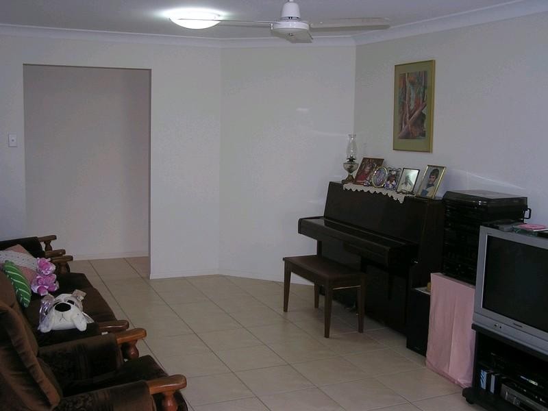 17 Bottlebrush Street, Kingaroy QLD 4610