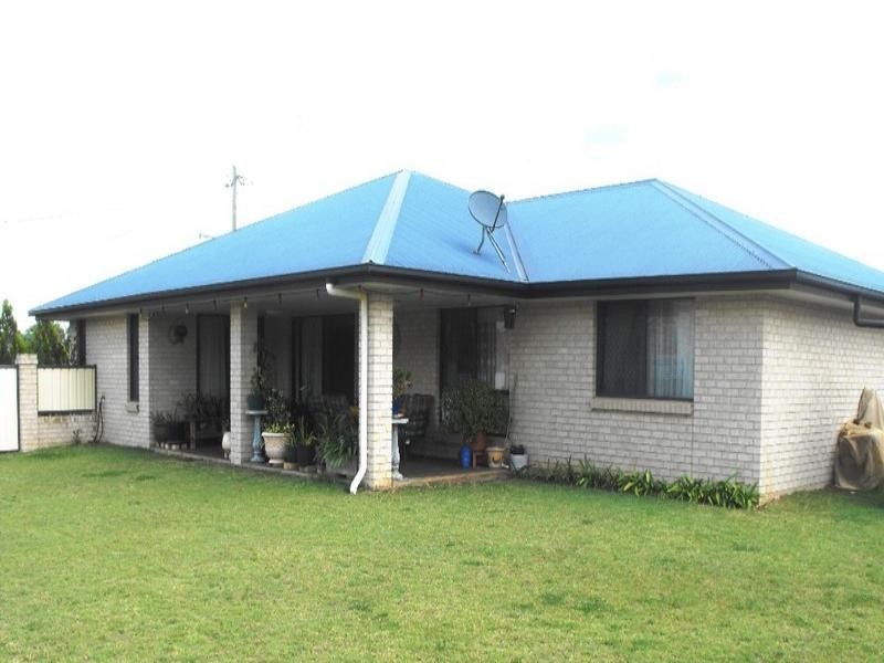 12 Palm Court, Kingaroy QLD 4610