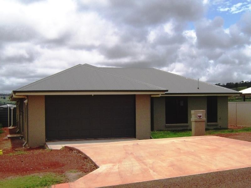 22 Poinciana Avenue, Kingaroy QLD 4610