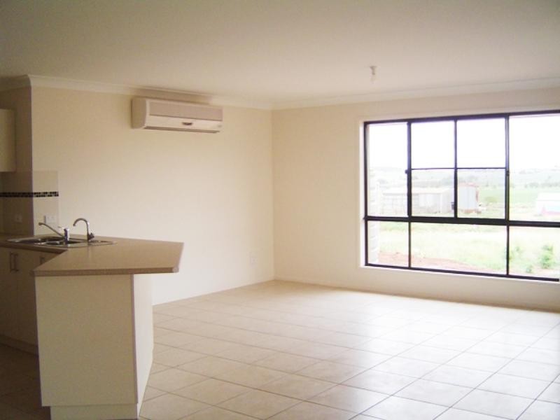 22 Poinciana Avenue, Kingaroy QLD 4610