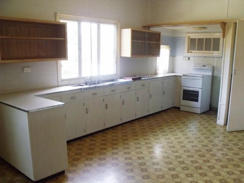 15 Fitzroy Street, Kingaroy QLD 4610