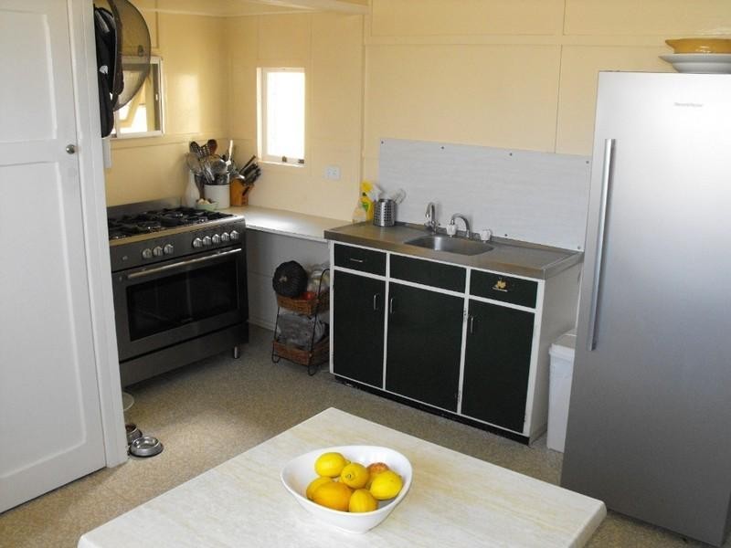 51 Chester Street, Nanango QLD 4615