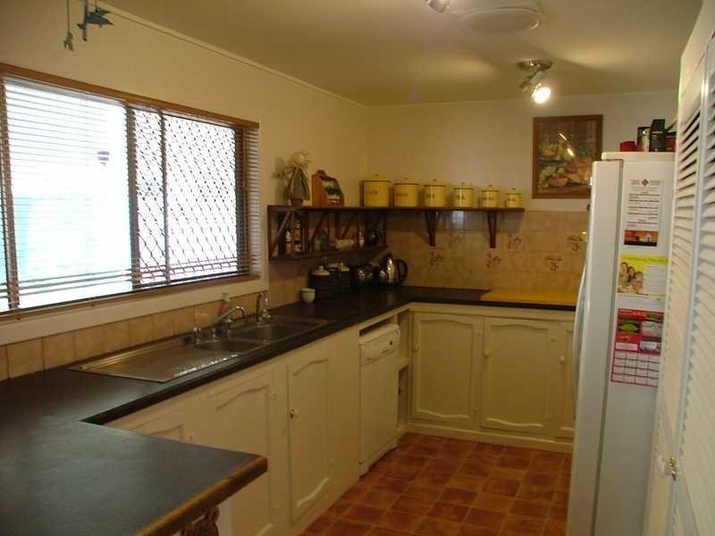 5 Clark Close, Kingaroy QLD 4610