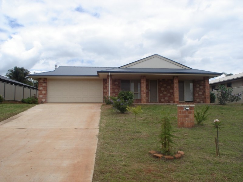 3 Poincianna Drive, Kingaroy QLD 4610