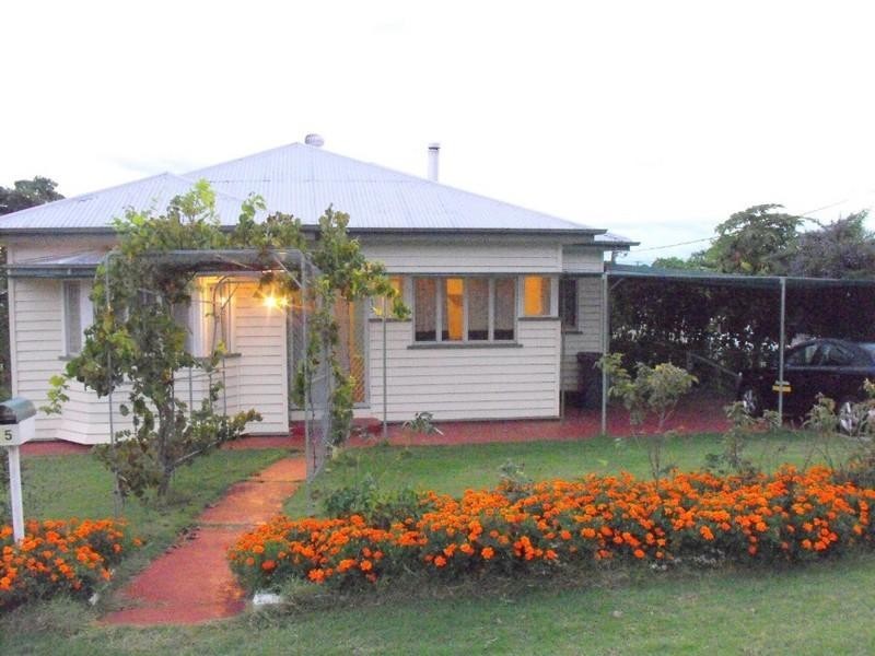 15 Fitzroy Street, Kingaroy QLD 4610