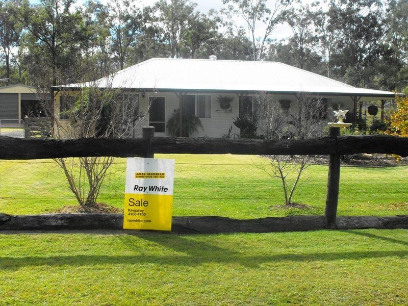 127 Kurrajong Drive, Nanango QLD 4615