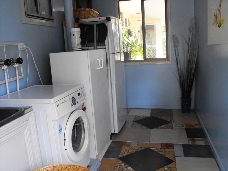 127 Kurrajong Drive, Nanango QLD 4615