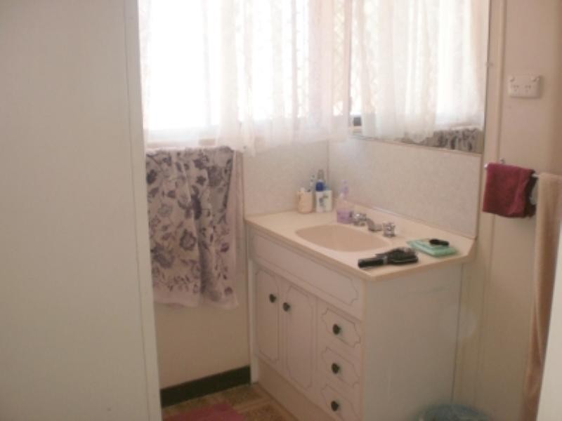 1/6 Thorn Street, Kingaroy QLD 4610