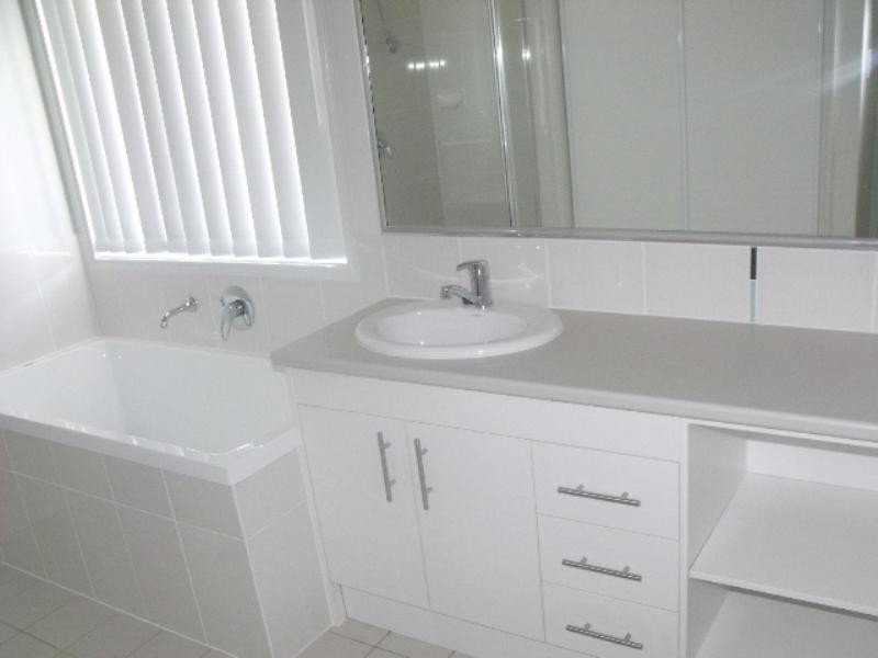 64 Buckingham Street, Kingaroy QLD 4610