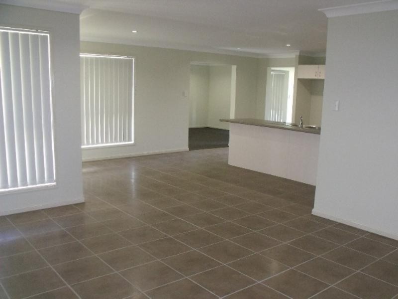 42 Banksia Drive, Kingaroy QLD 4610