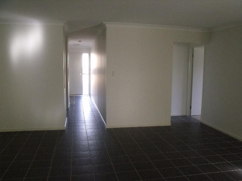 42 Buckingham Street, Kingaroy QLD 4610