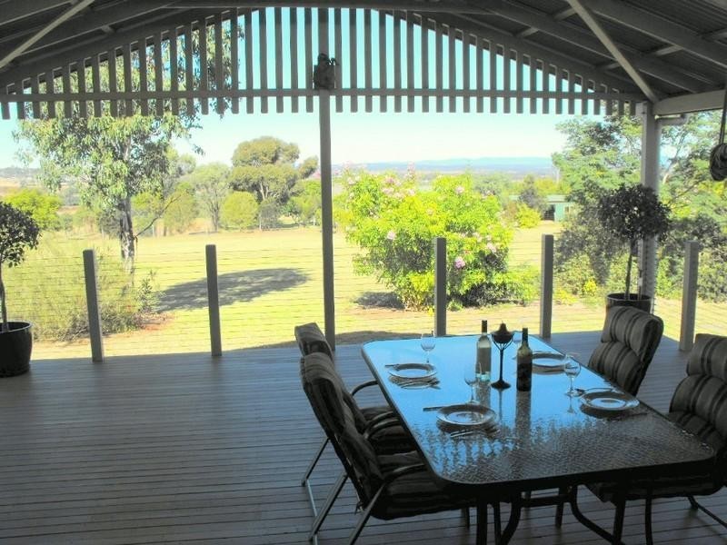 14 Couchmans Road, Kingaroy QLD 4610