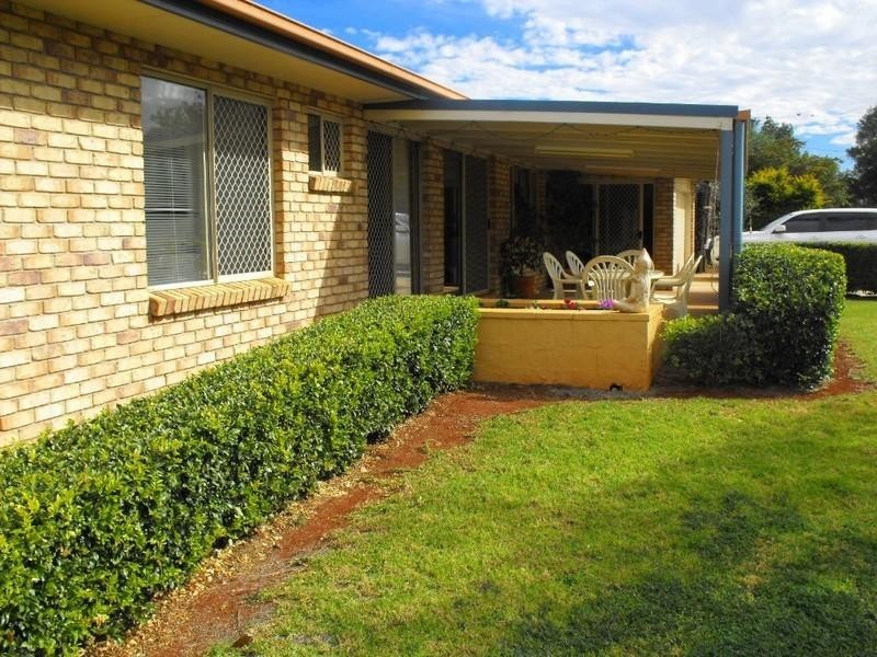 14 Couchmans Road, Kingaroy QLD 4610