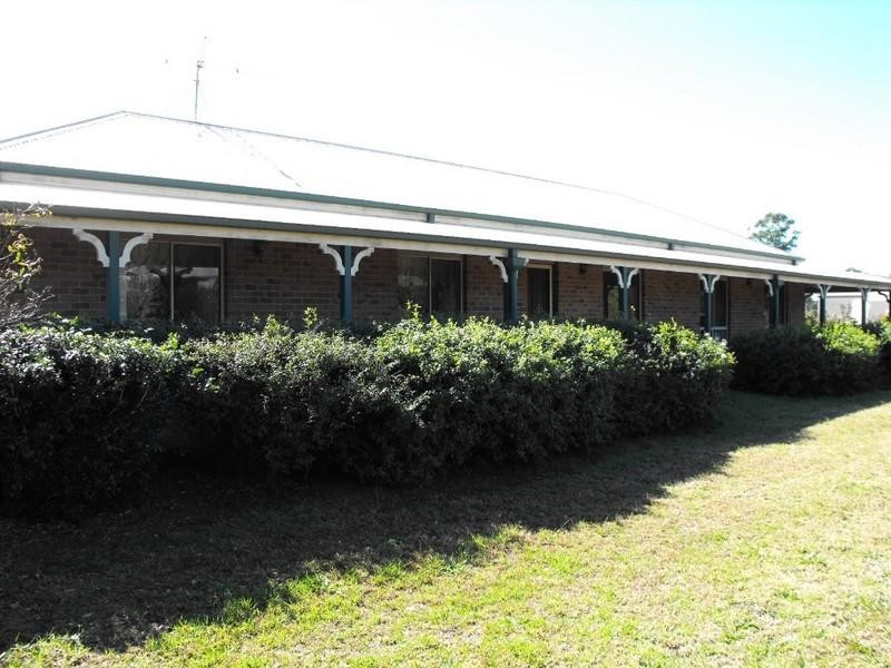 8 Macaulay Drive, Kingaroy QLD 4610