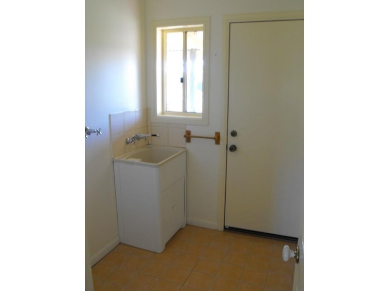 8 Macaulay Drive, Kingaroy QLD 4610