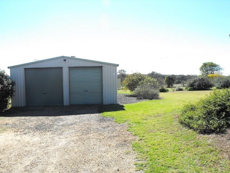 8 Macaulay Drive, Kingaroy QLD 4610