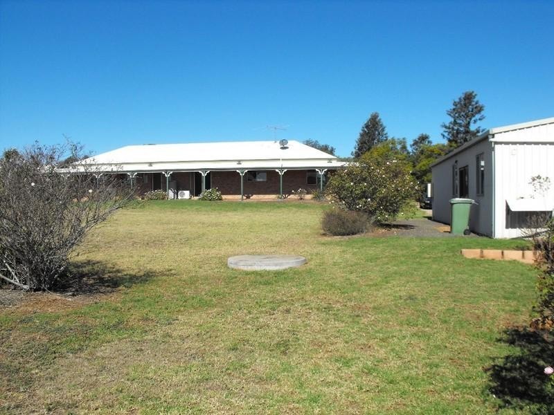 8 Macaulay Drive, Kingaroy QLD 4610