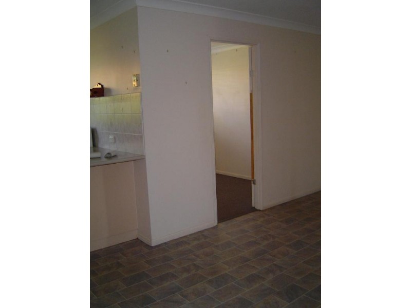 5 Wattle Street, Kingaroy QLD 4610