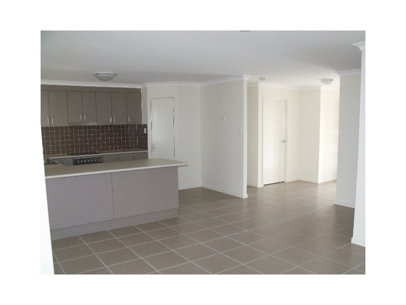 35 Bridgeman Parade, Kingaroy QLD 4610