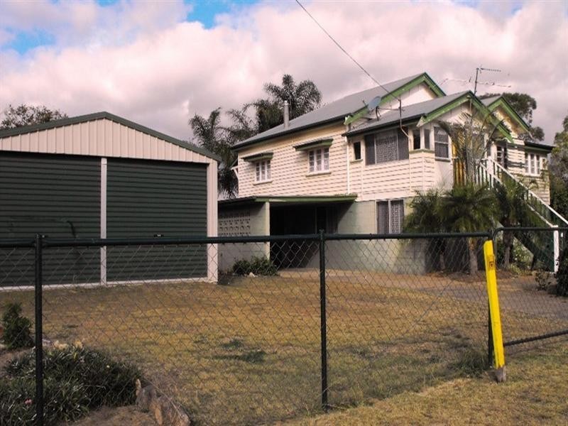 62 Cairns Street, Nanango QLD 4615