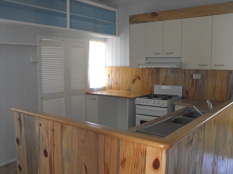 62 Cairns Street, Nanango QLD 4615