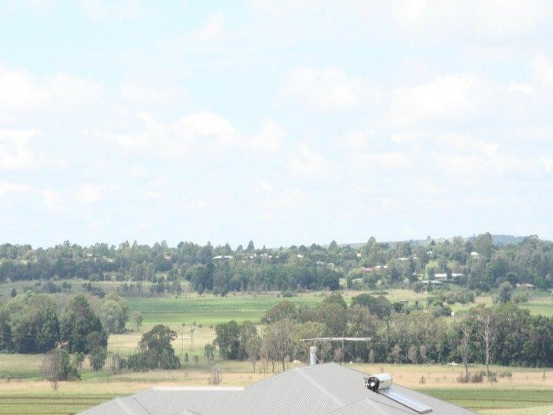 35 Sonaree Drive, Kingaroy QLD 4610