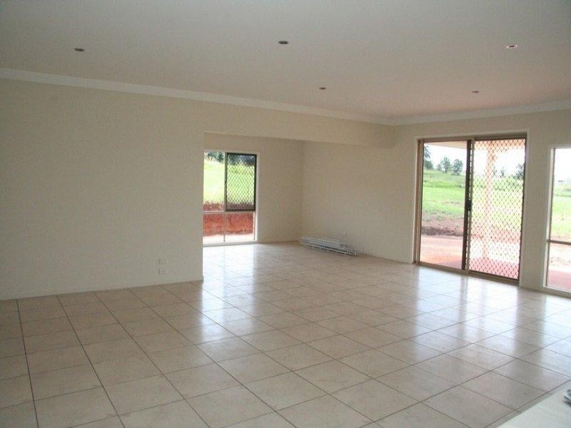 35 Sonaree Drive, Kingaroy QLD 4610