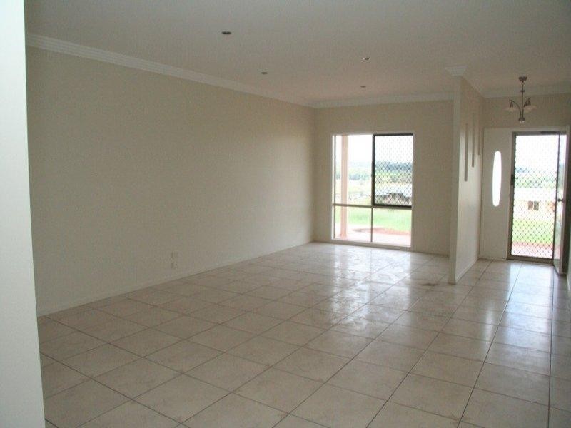 35 Sonaree Drive, Kingaroy QLD 4610