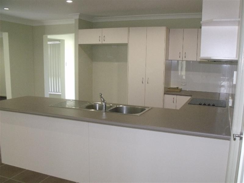 42 Banksia Drive, Kingaroy QLD 4610