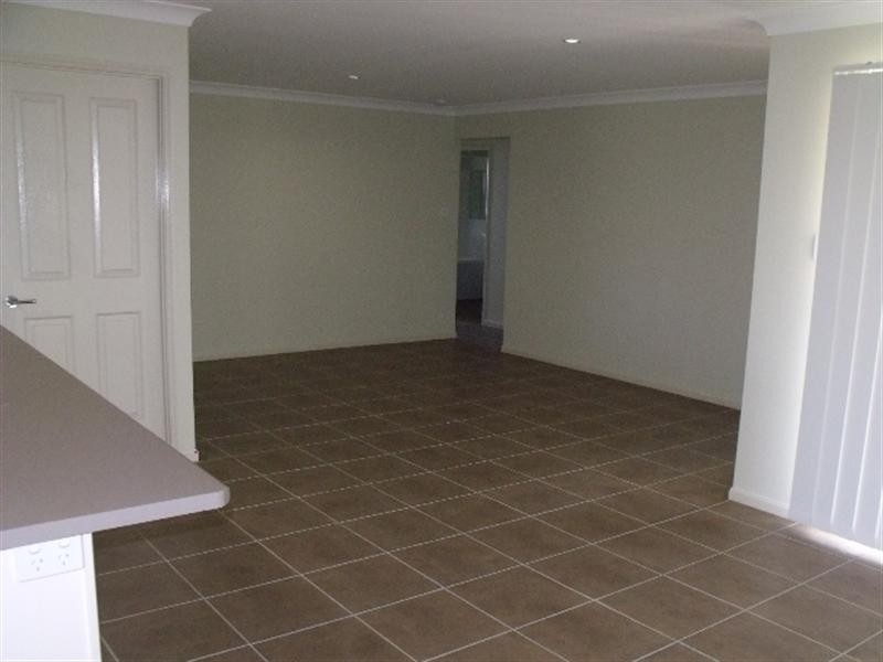 42 Banksia Drive, Kingaroy QLD 4610